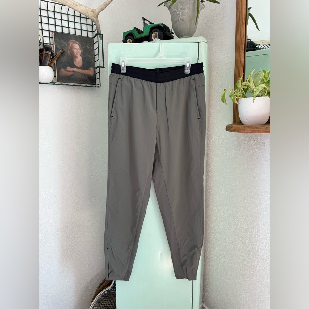 Everlane Joggers, Gray,Size 4